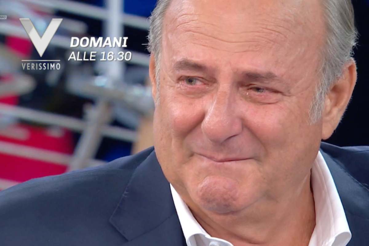 Gerry Scotti in lacrime