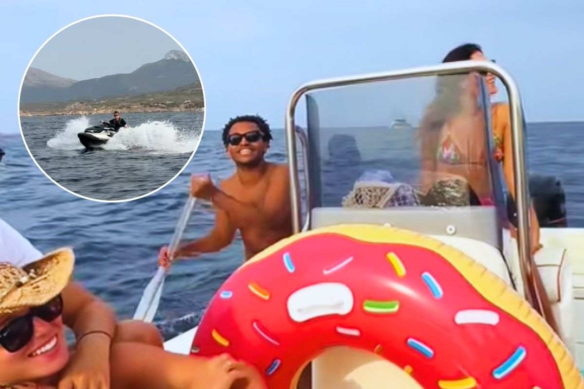 Gita in barca con gli amici