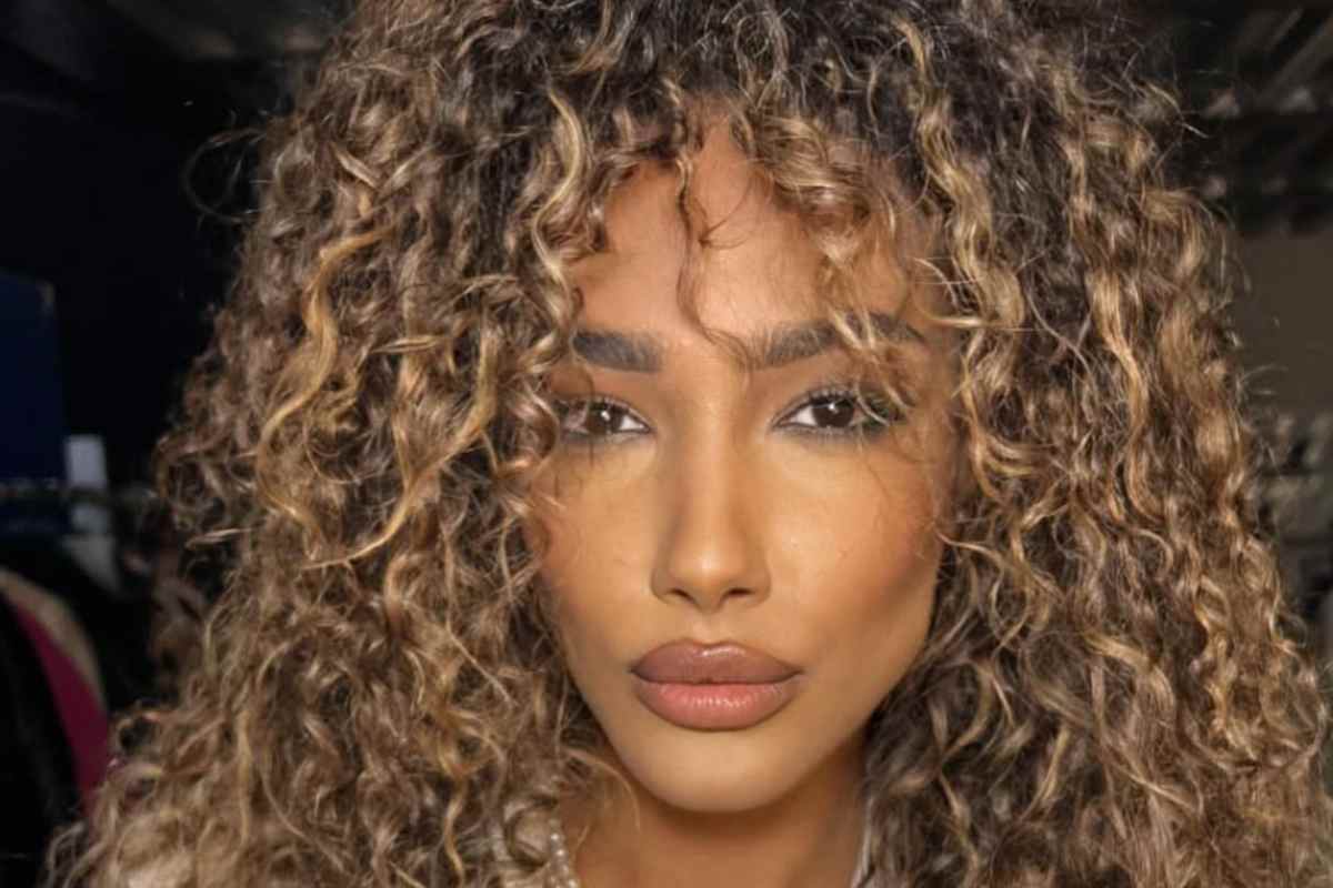 Samira Lui senza trucco