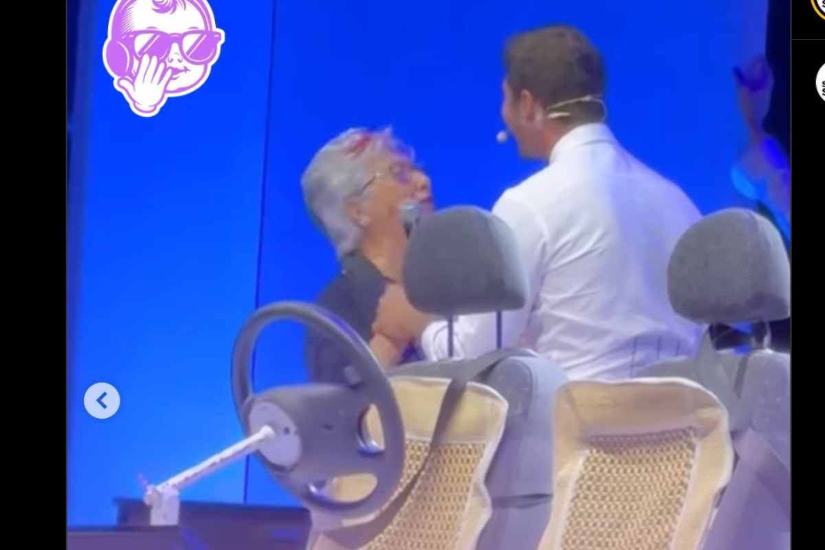 Stefano De Martino e una nonna a Senti chi parla