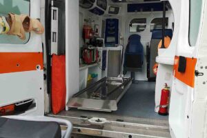 L'interno di una ambulanza