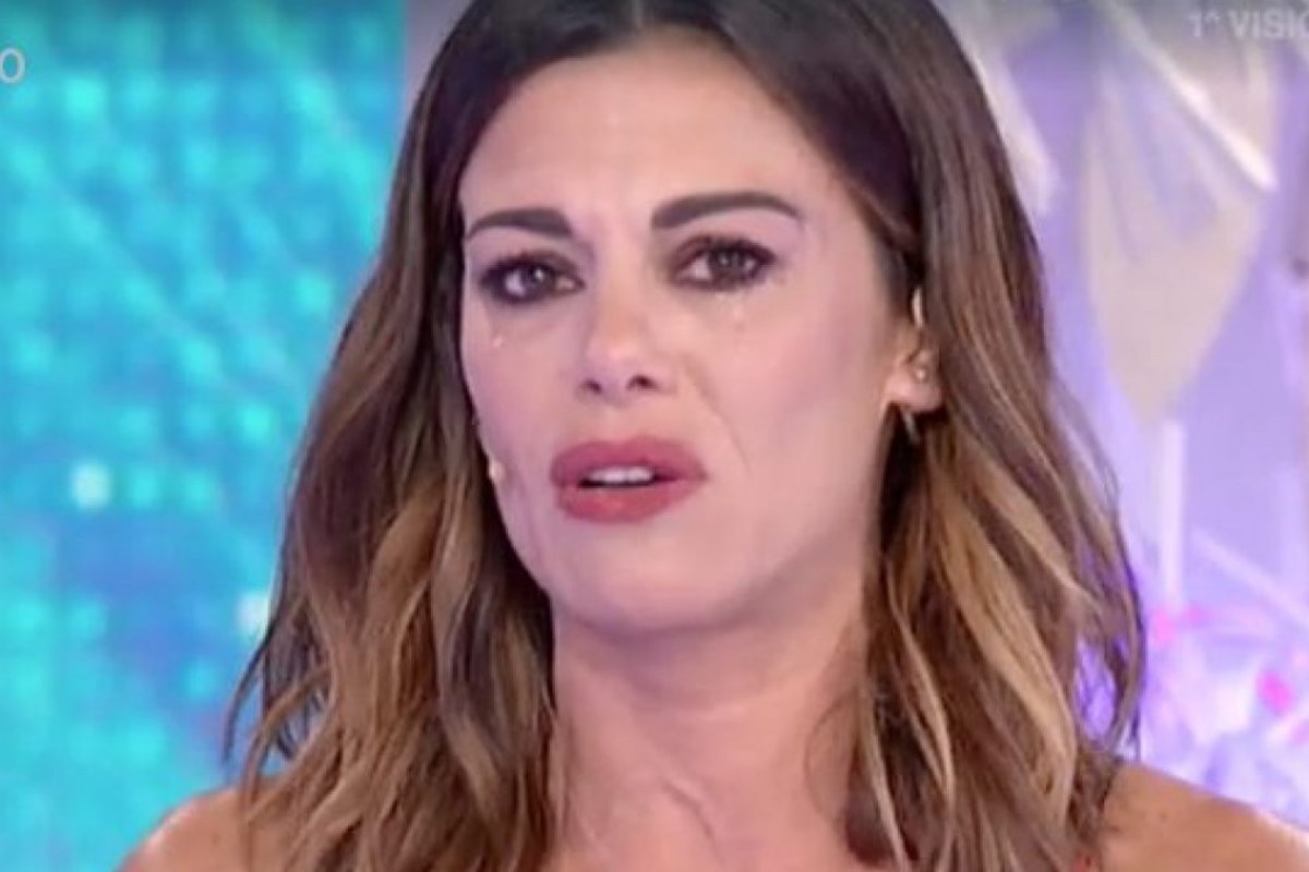 Bianca Guaccero in lacrime
