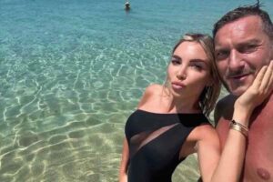 Francesco Totti e Noemi Bocchi anniversario