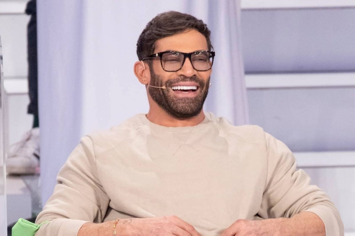 Gianni Sperti opinionista di Uomini e Donne