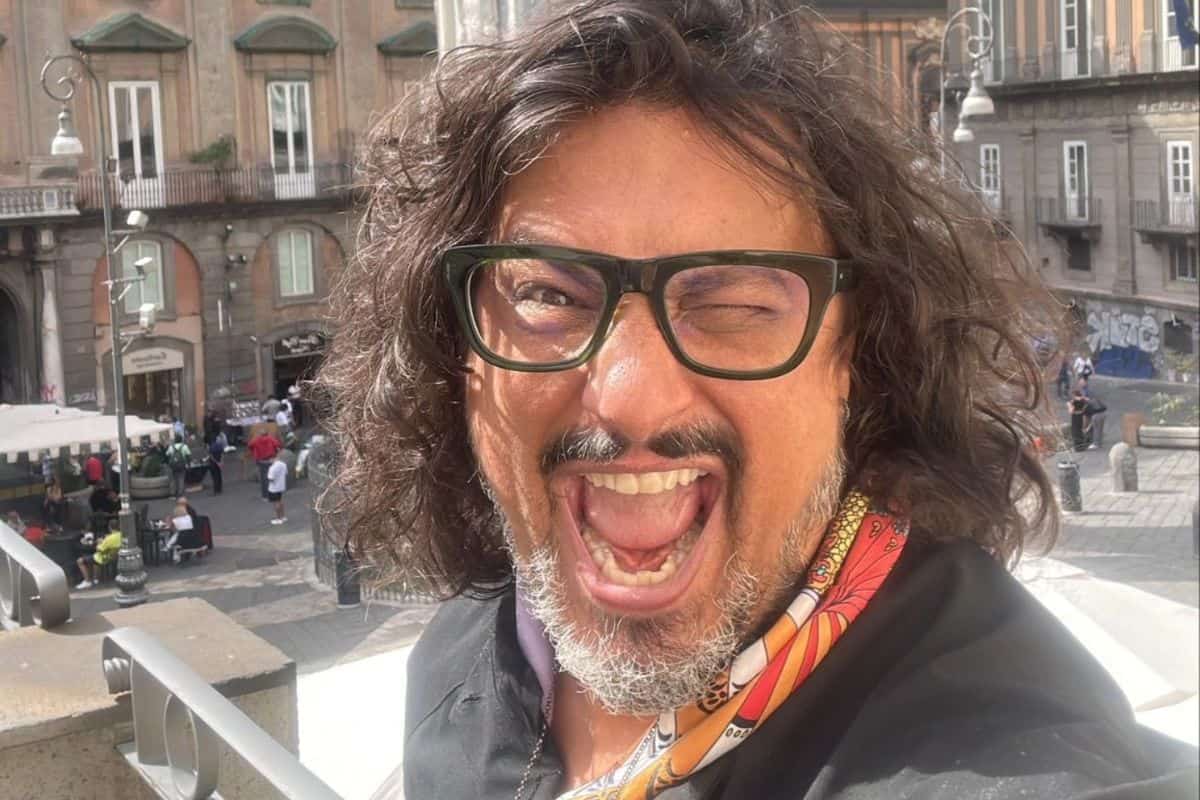 alessandro borghese che fa l'occhiolino