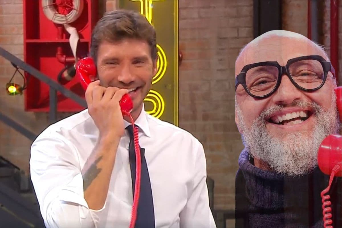 screen affari tuoi stefano al telefono e il dottore