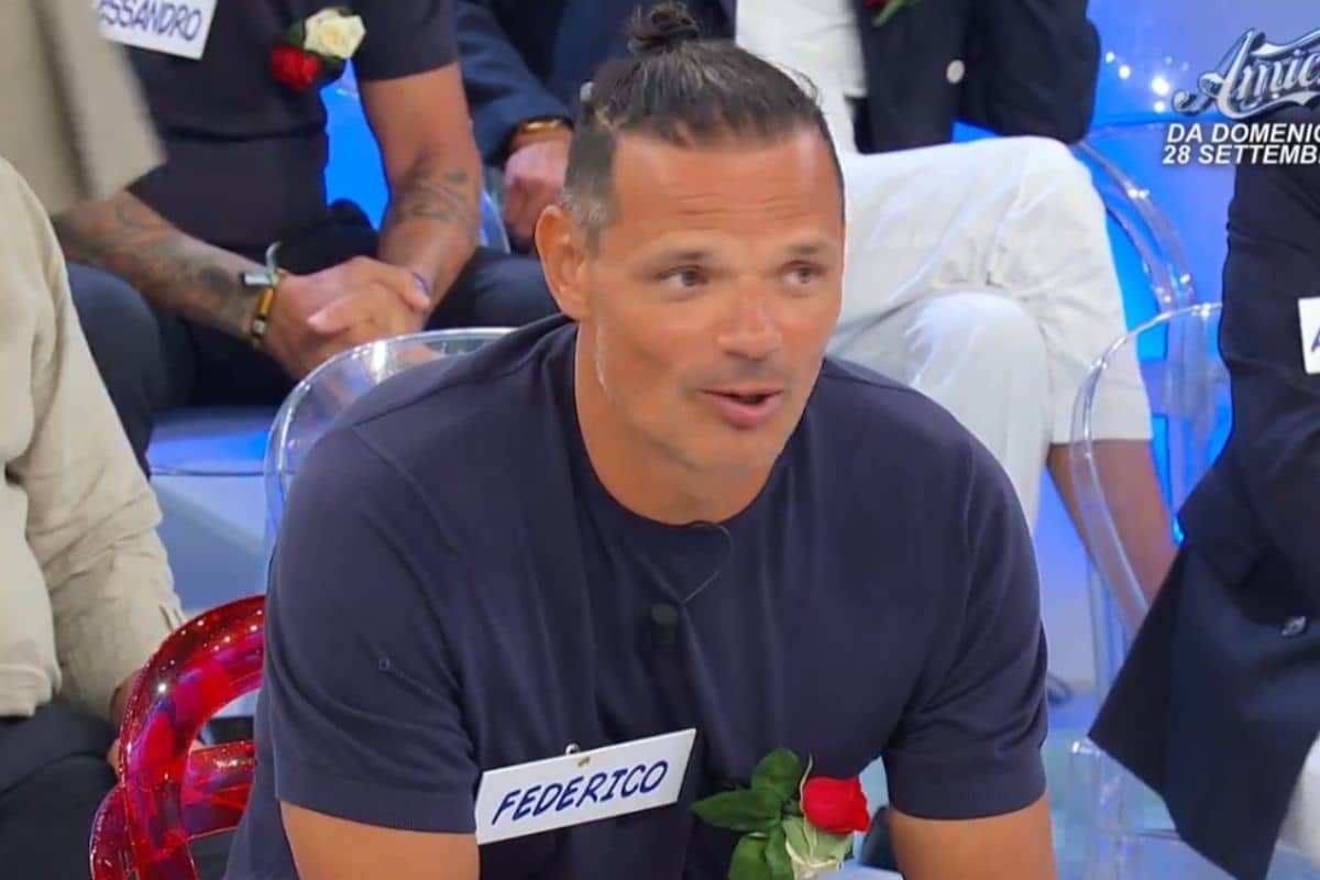 screen federico mastrostefano in puntata trono over