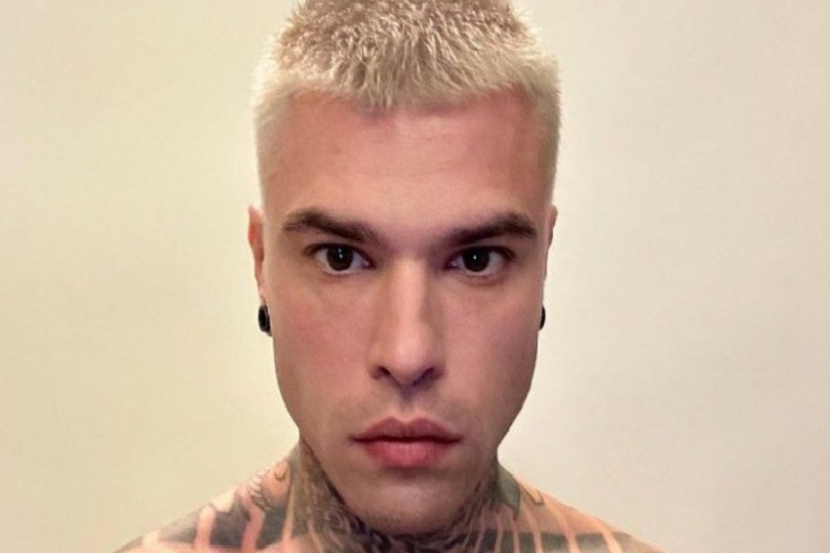 Fedez e Tronchetti Provera fuori scuola