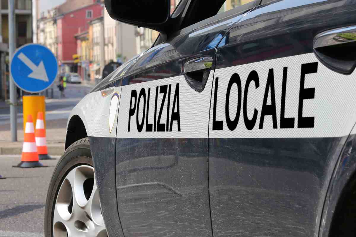 auto della polizia locale