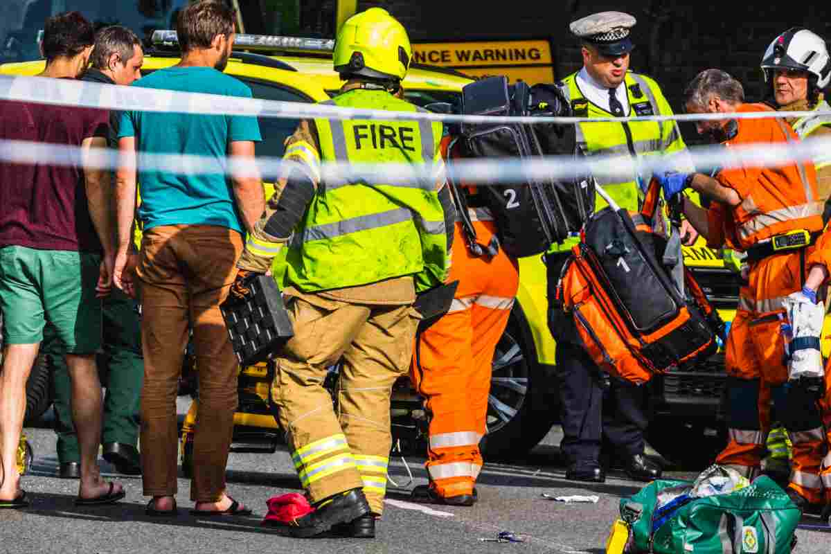 forze dell'ordine vigili del fuoco luogo incidente