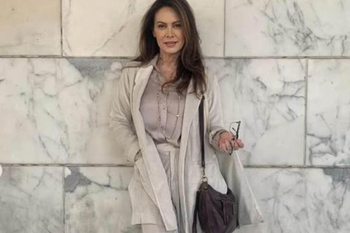 elena sofia ricci muro